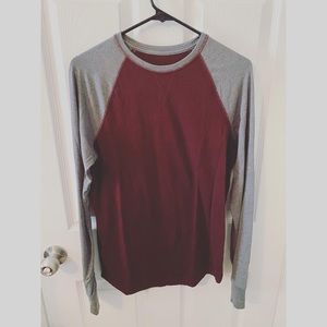 • Goodfellow • Men’s baseball long sleeve tee